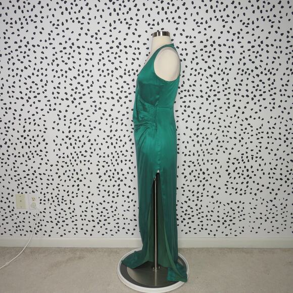NBD Kelly Green Satin Beverly Blvd Deep V-Neck Evening Dress - Picture 7 of 12